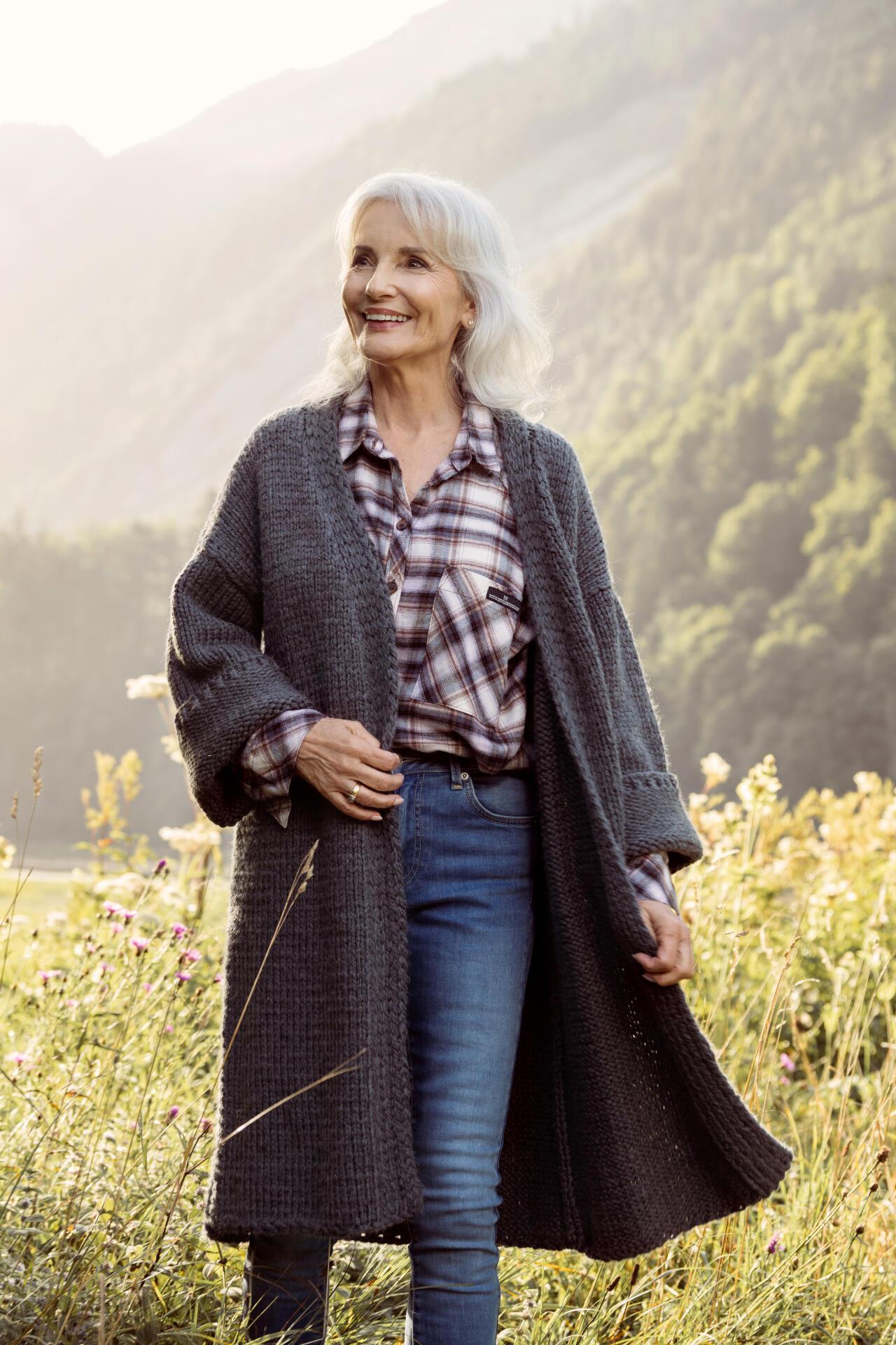 LandLiebe 7/2025 – Stricken – Mantel Vega