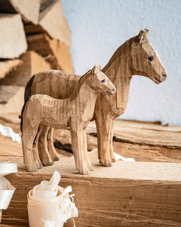 LAL – Kurse – Onlinekurse on demand – Pferd schnitzen Schnitzen Pferd & Fohlen